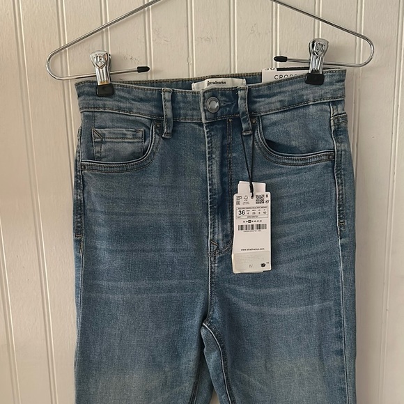 New! Stradivarius Blue Flare Jeans sz 4 - Picture 6 of 17